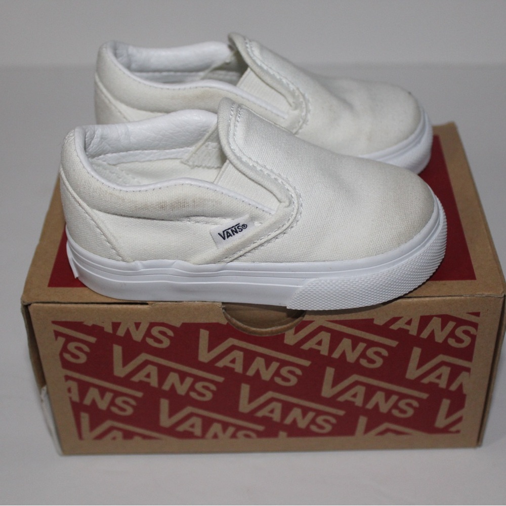 Vans Size 4C - White(USED)